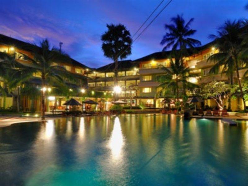 Hotel Harris Kuta Beach 4*