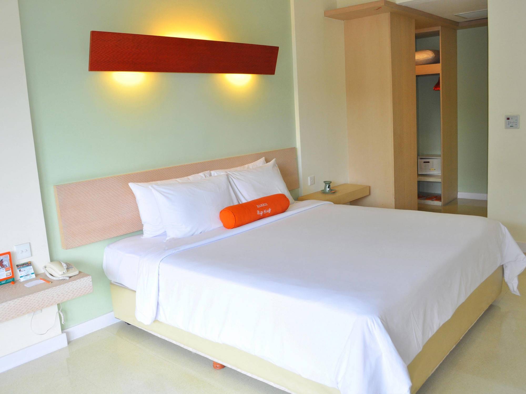 Harris Kuta Beach Hotel 4*